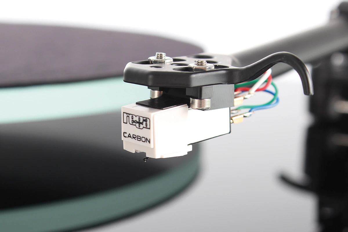 rega-carbon-mm-tonabnehmer-mit-carbon-nadeltr-ger image 3