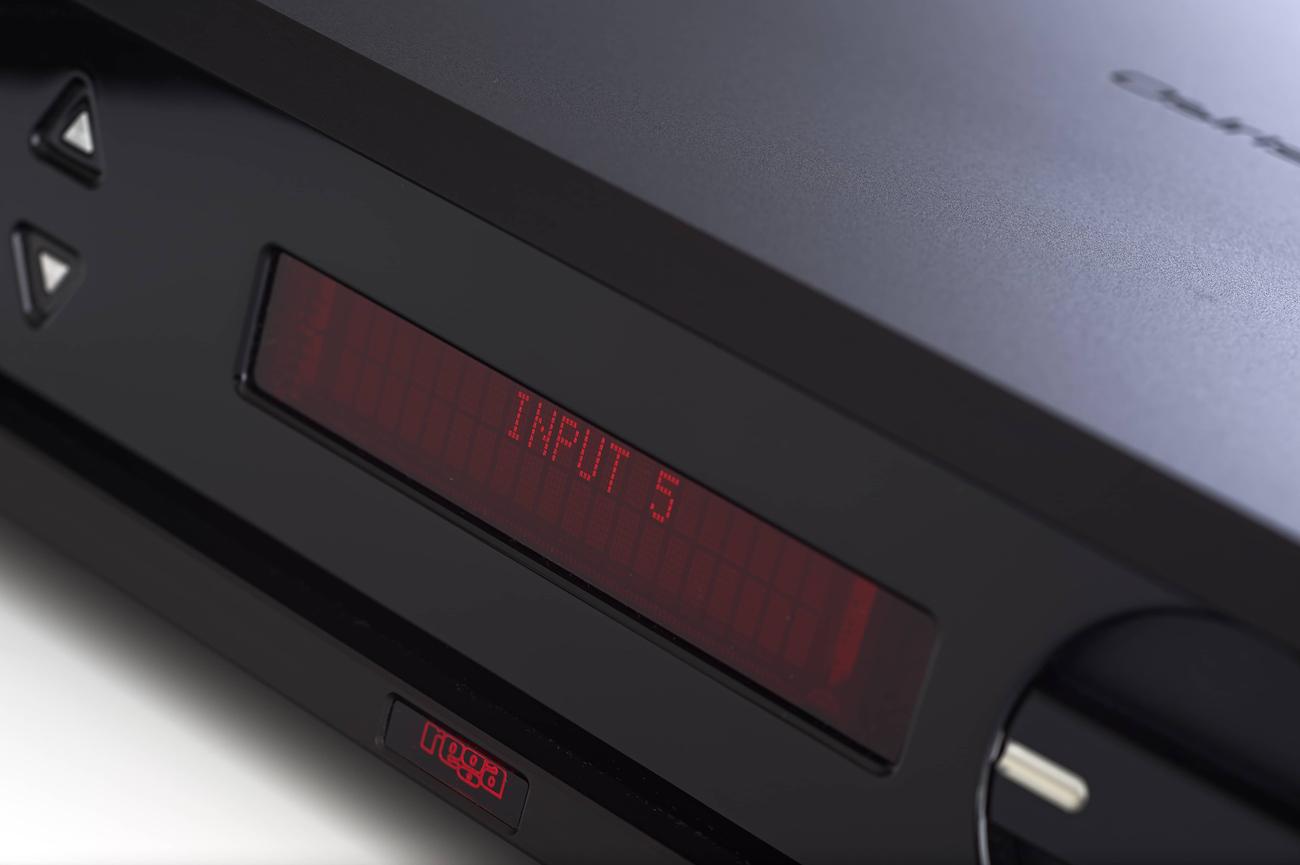 rega-osiris-vollverst-rker-2x-160-watt-aluminium-schwarz image 2
