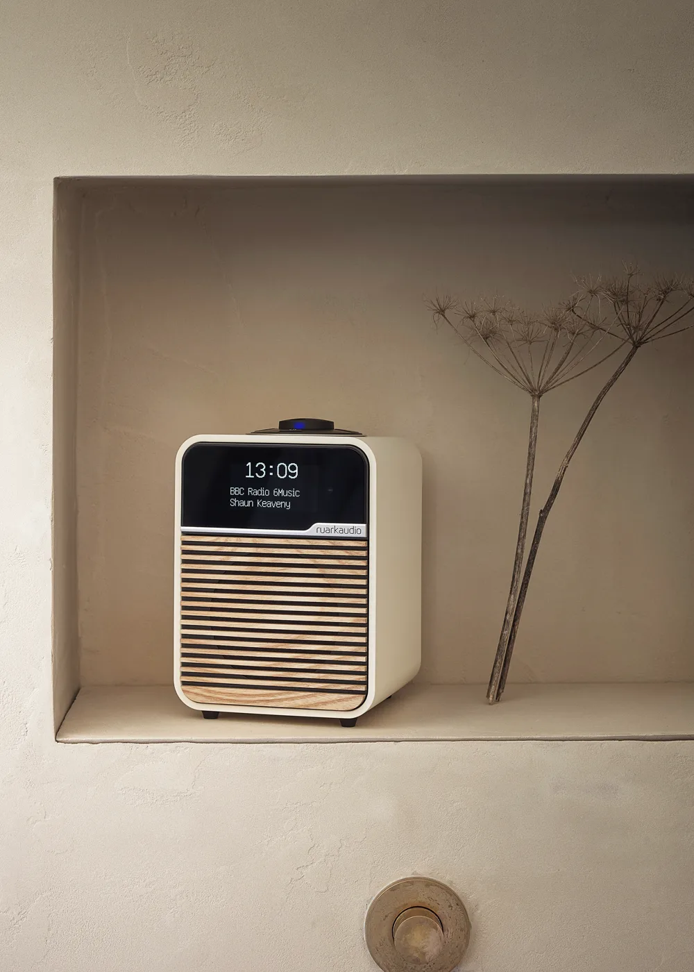 ruark-r1-mk4-dab-radio-light-creme-mit-bluetooth image 5