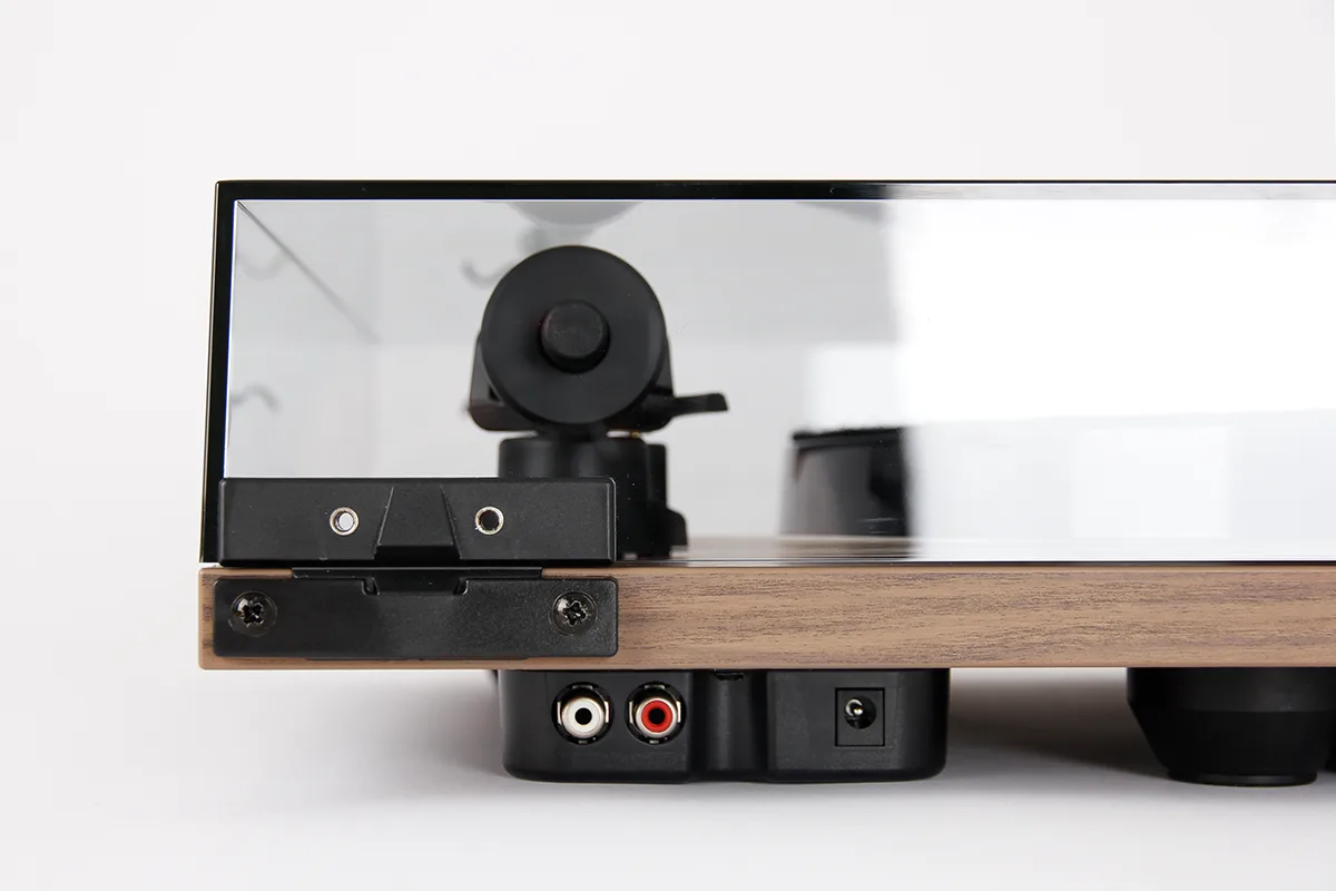 rega-planar-1-plus-plattenspieler-carbon-mm-phono-schwarz image 8