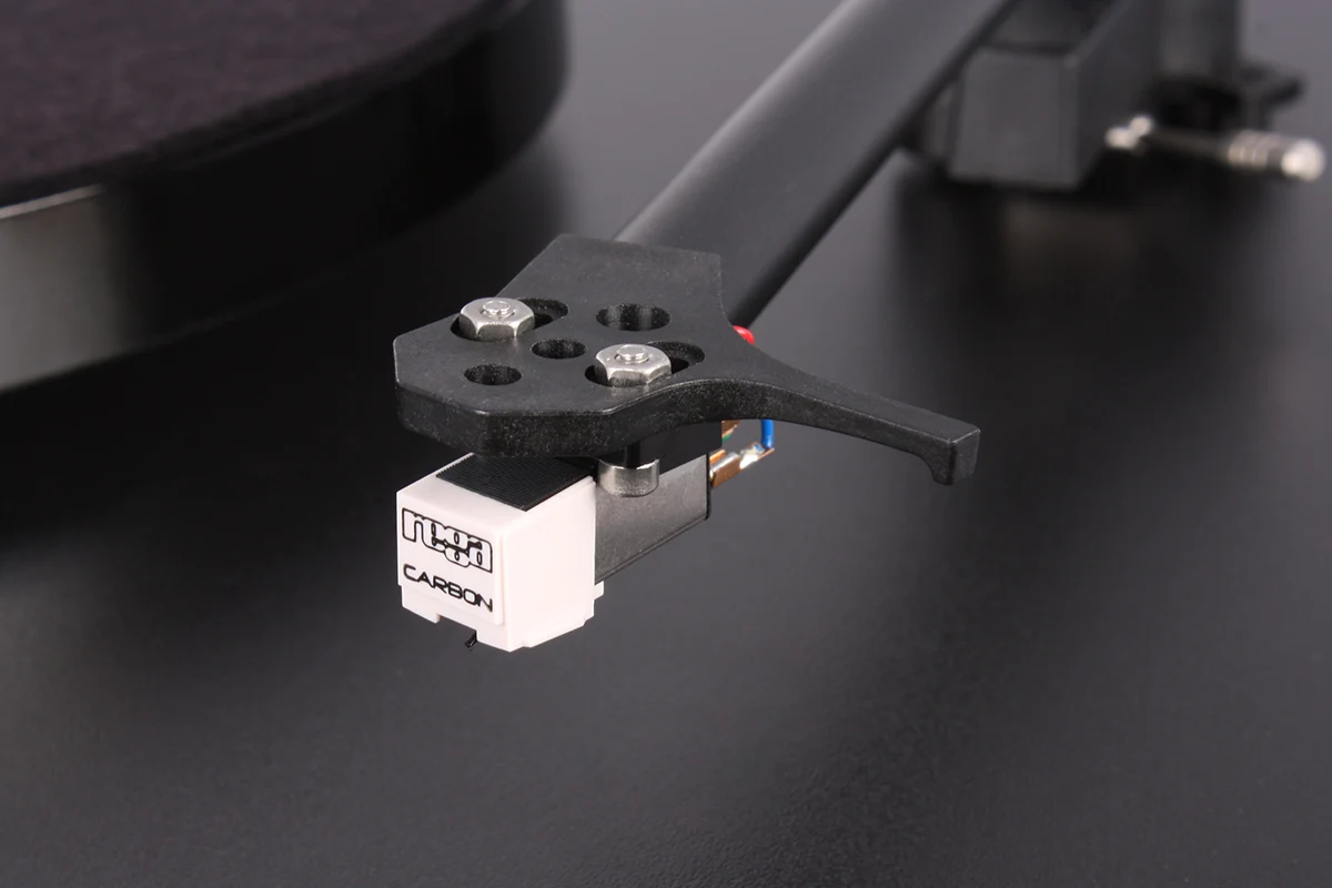 rega-carbon-mm-tonabnehmer-mit-carbon-nadeltr-ger image 1