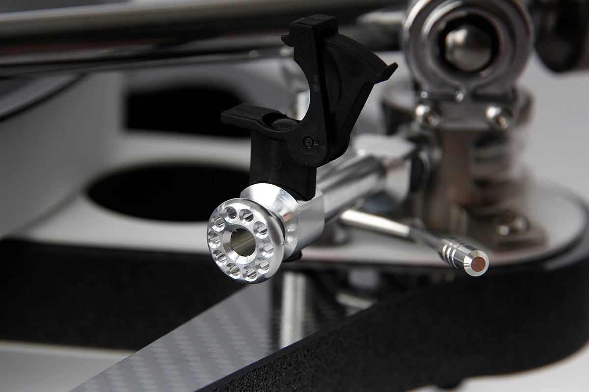 rega-naia-referenz-plattenspieler-mit-keramik-teller image 8