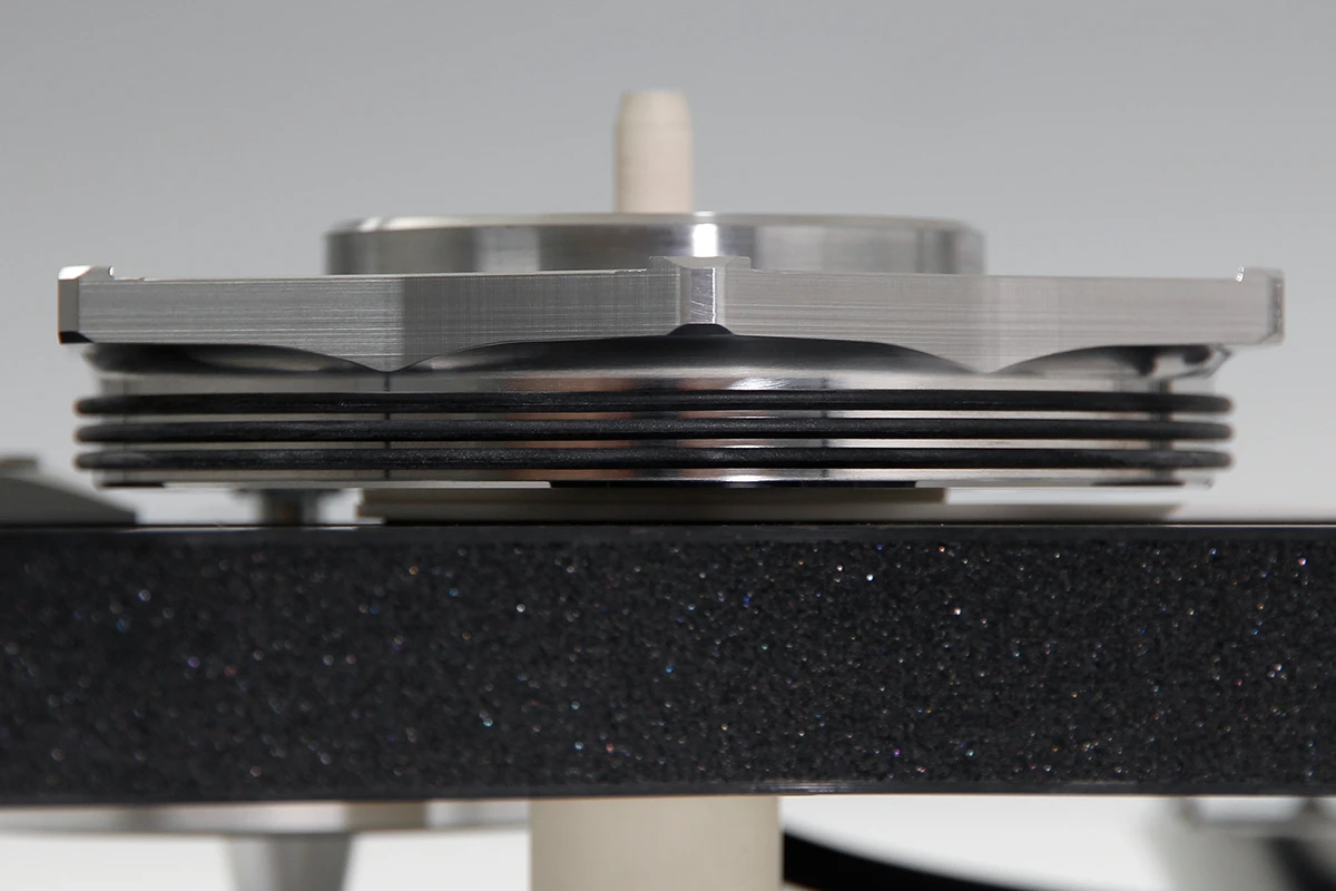 rega-naia-referenz-plattenspieler-mit-keramik-teller image 6