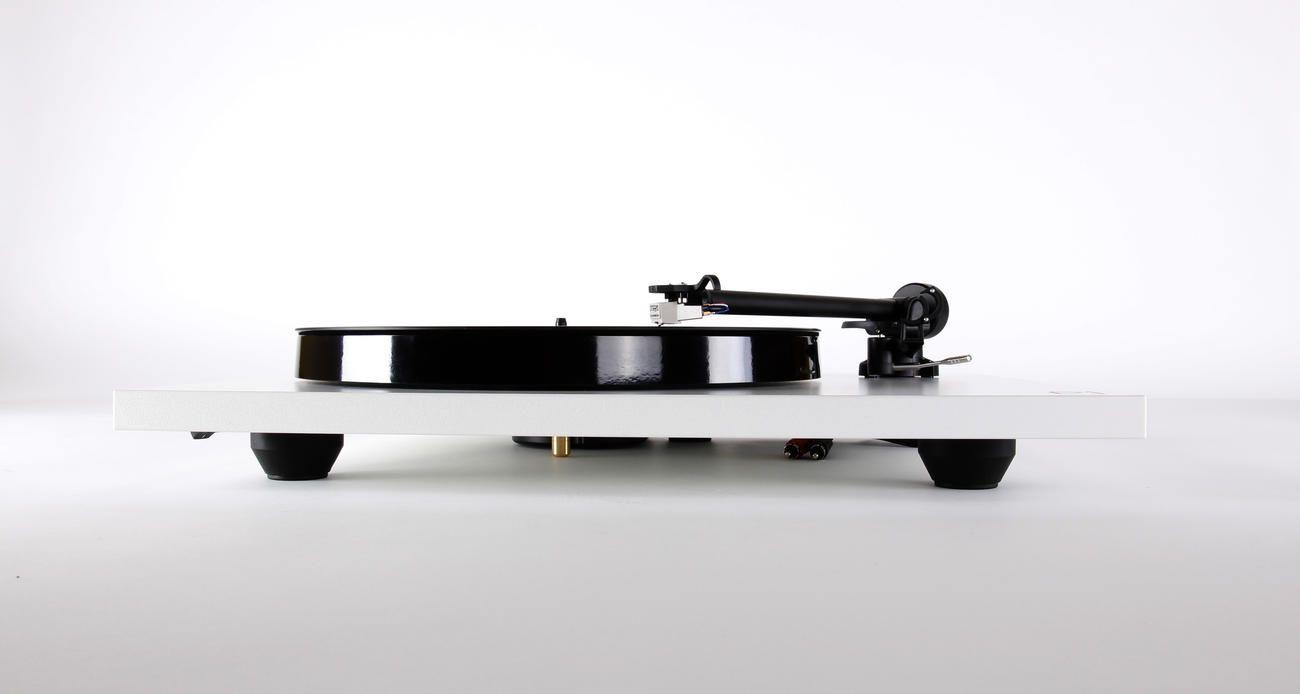 excalibur-plattenspieler-planar-1-rega-ausf-hrung-wei-schwarz-walnuss-mit-rega-c image 8