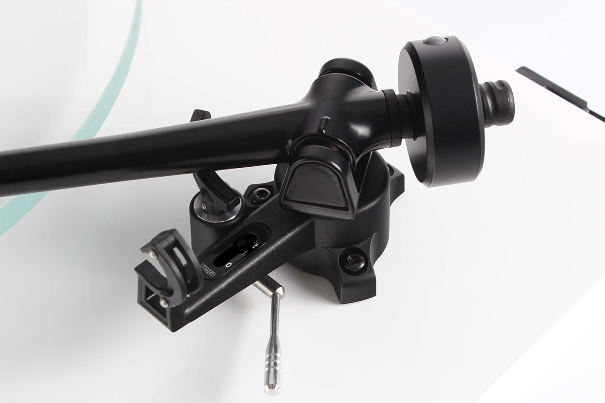 rega-rb220-tonarm-mit-dreipunkt-headshell-schwarz image 3