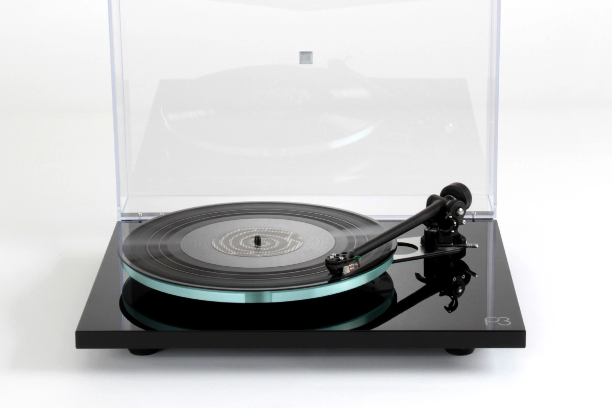 rega-planar-3-plattenspieler-rb330-schwarz-mit-haube image 1